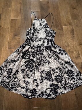 Bebe size 0 lace dress